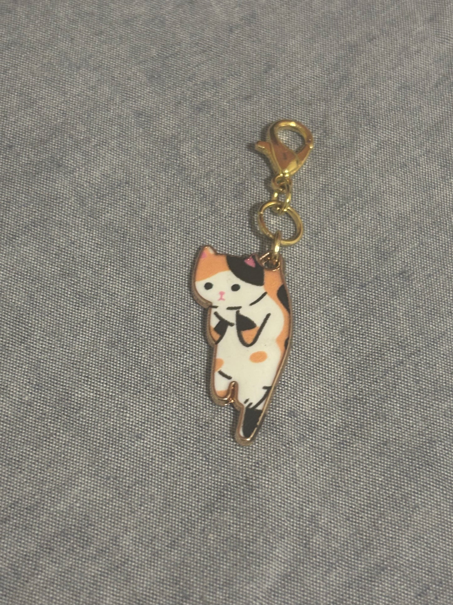 Tabby Cat Magnetic Needle Holder