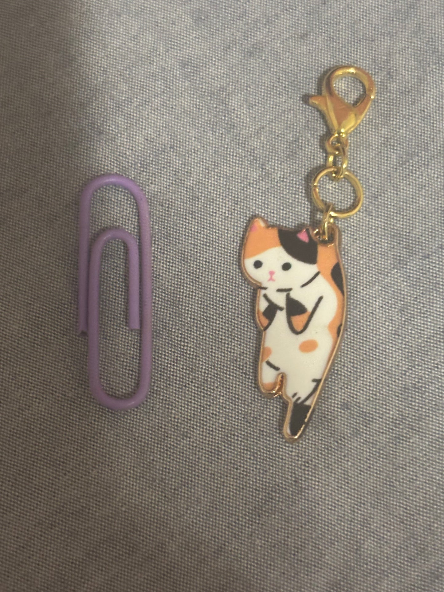 Tabby Cat Magnetic Needle Holder