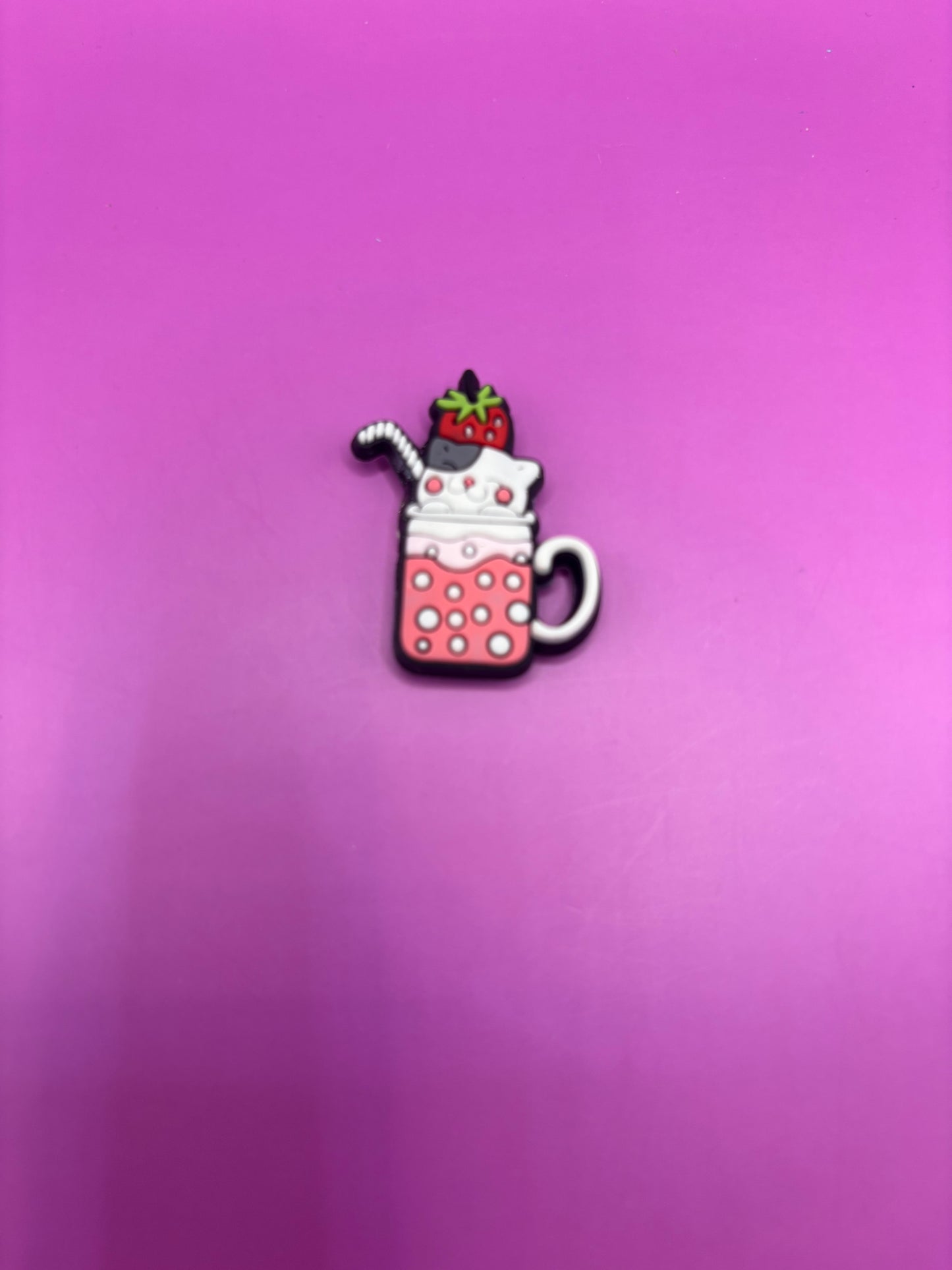 Cute Drink Magnetic Needle Holder