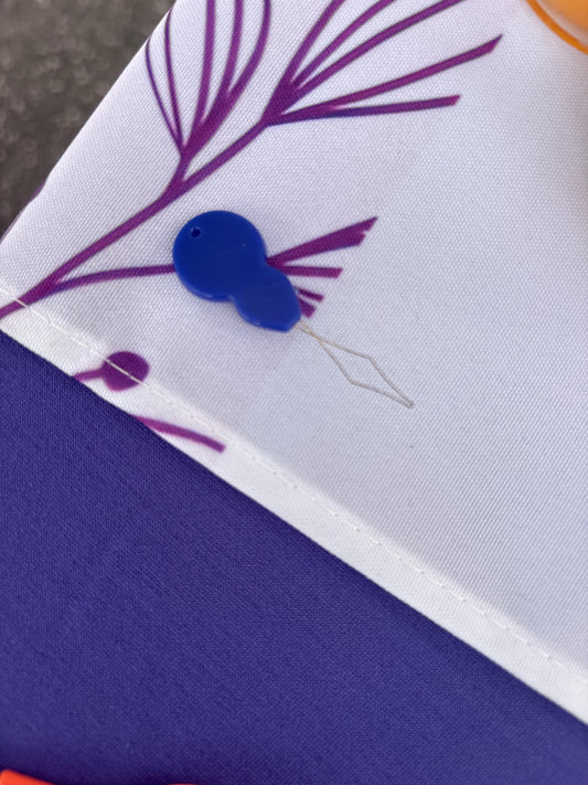 plastic needle threaders
